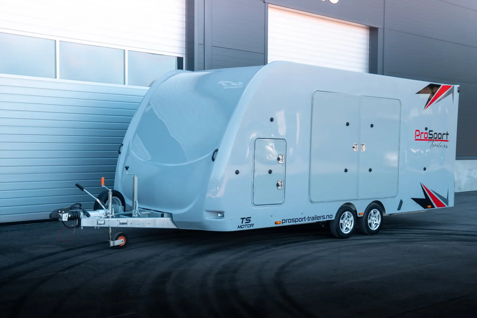 Geschlossener Autotransporter ProSport Trailers T3 (Nordic Edition) – Bild 1