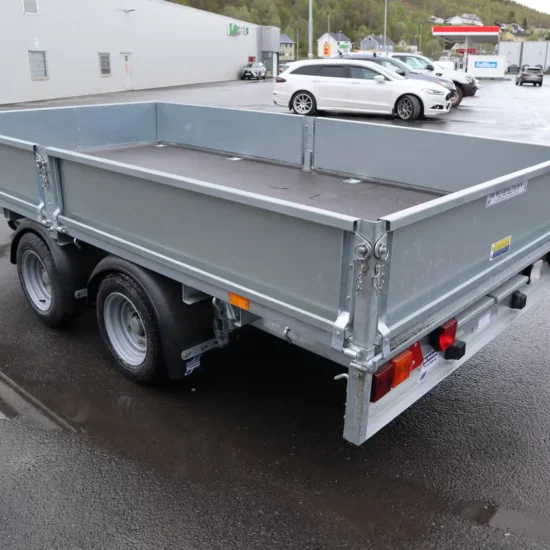 Anhänger Ifor Williams LM126 G (Flachbett- / Pritschenanhänger mit Bordwänden) – Bild 1