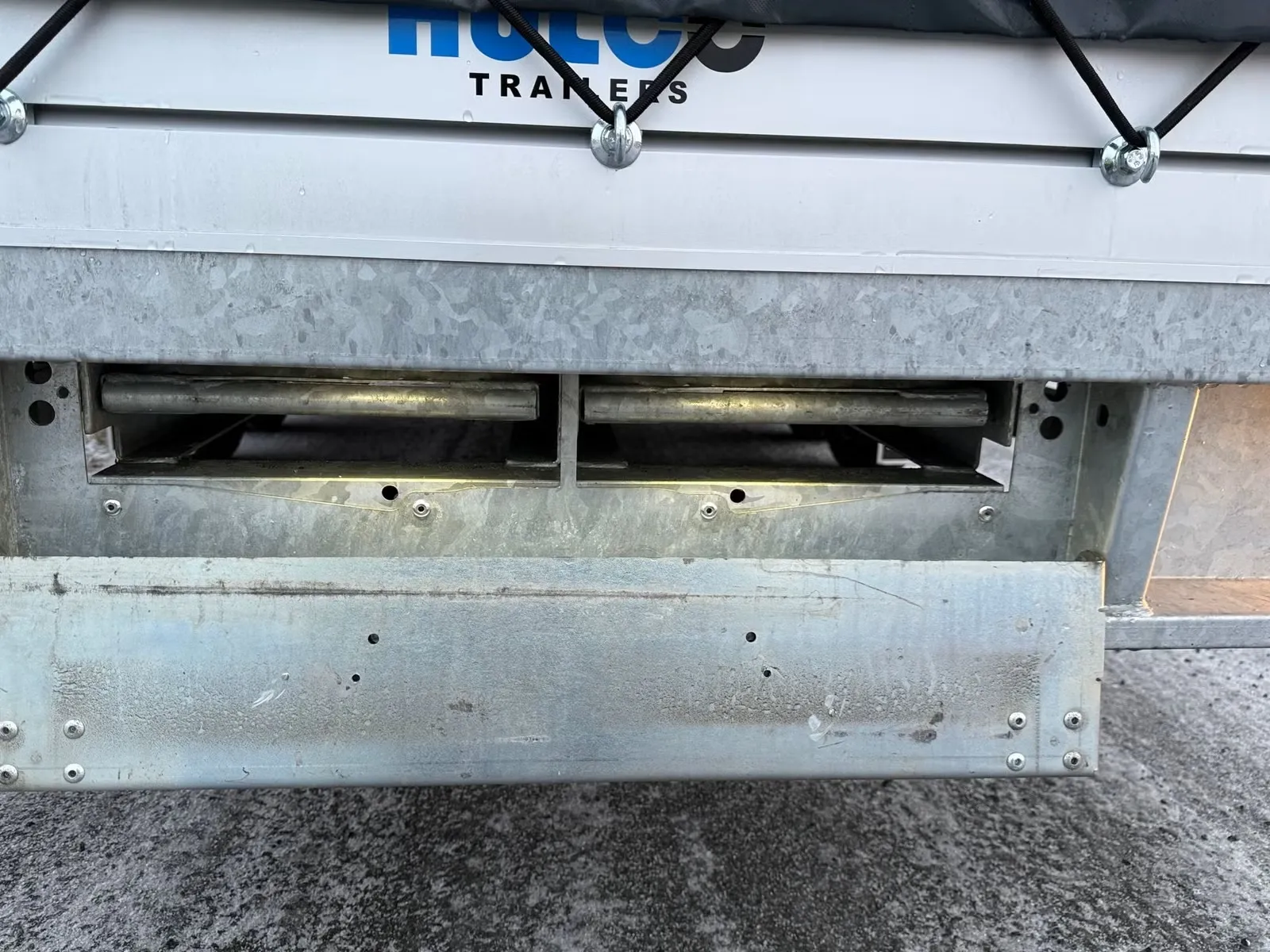 Anhänger Hulco MEDAX-3 3500 611×223 (Hochlader mit Hochplane, 3-Achser) – Bild 8