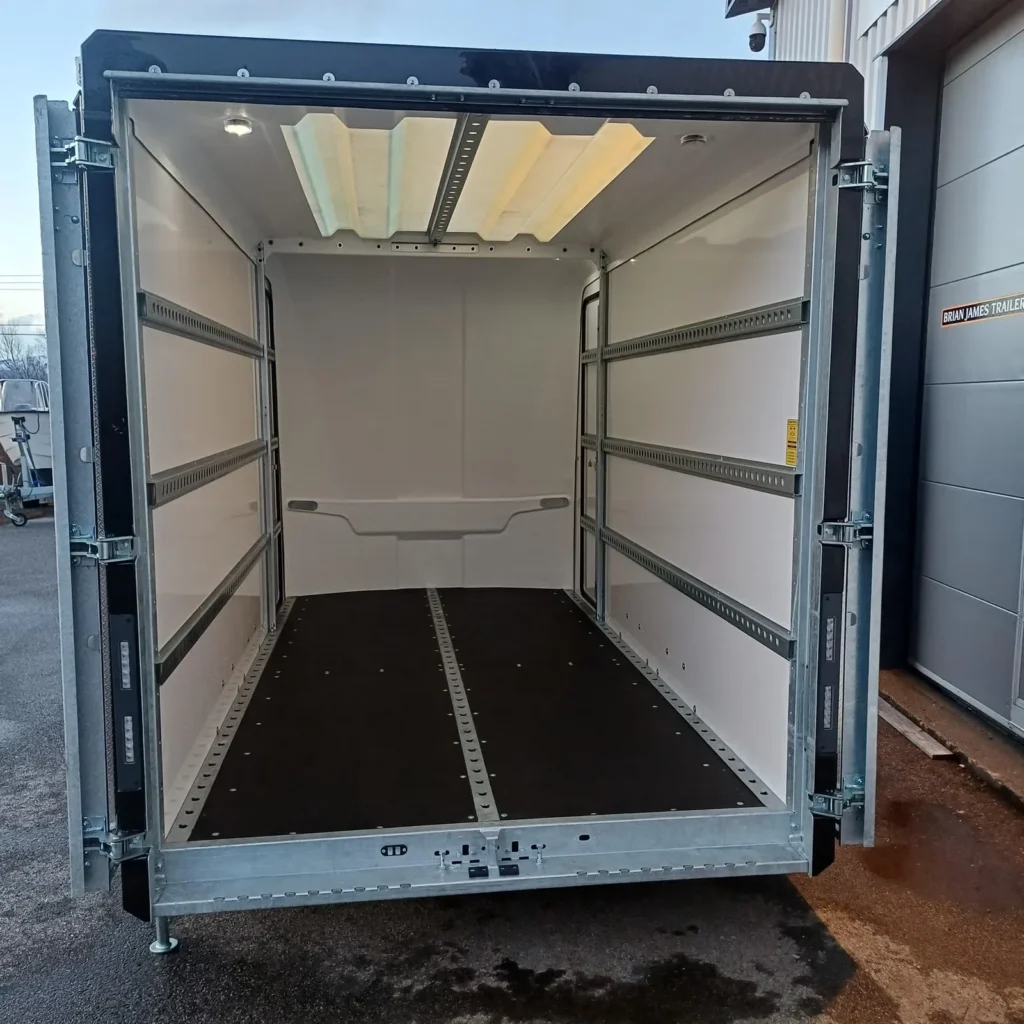 Kofferanhänger Brian James Cargo Shuttler / High-Spec Box (600-3518-27-2-12-B)