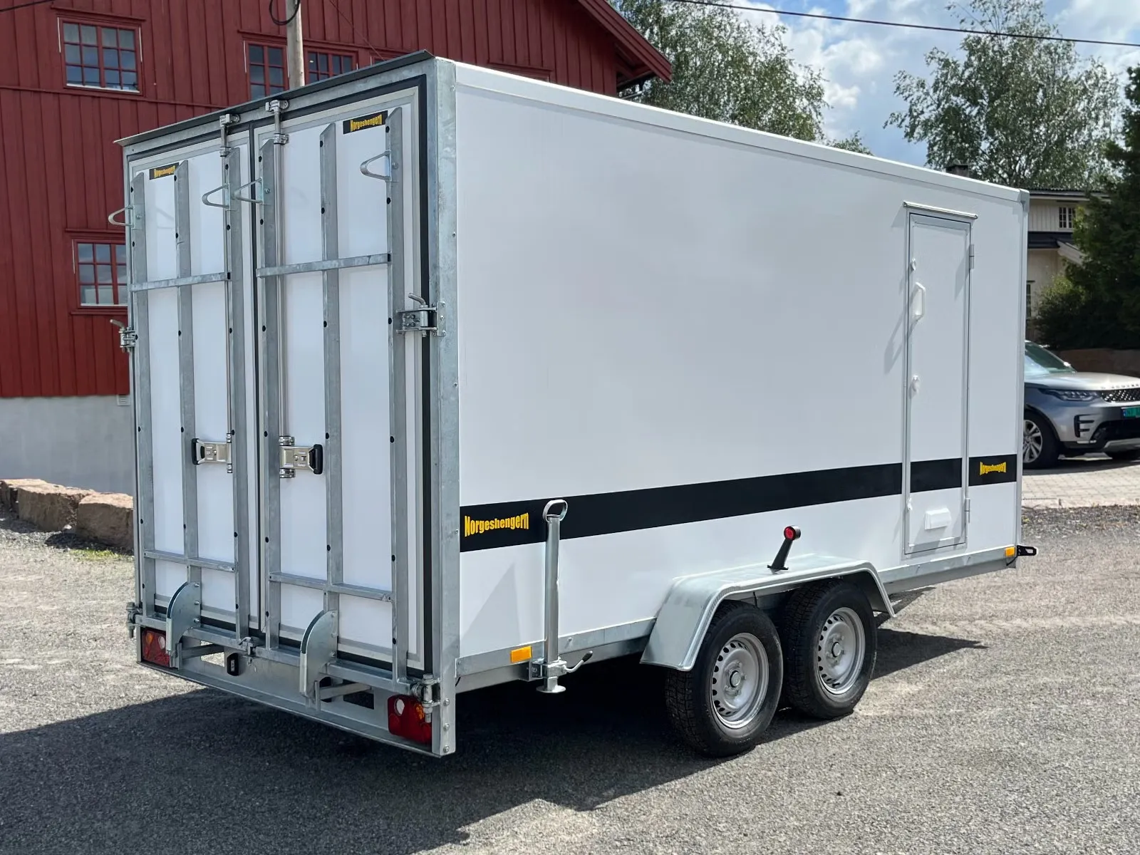 Kofferanhänger Norgeshengern F2541 Cargo (Isoliert, mit Kombi-Rampe) – Bild 2