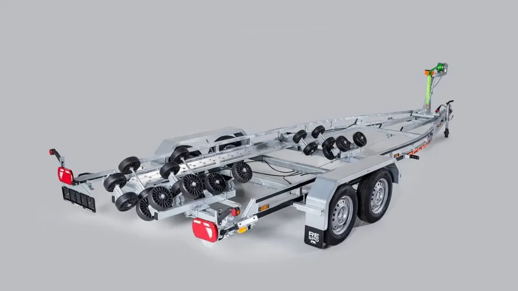Bootsanhänger Respo 2000MR - Multiroller-System mit M+S-Bereifung