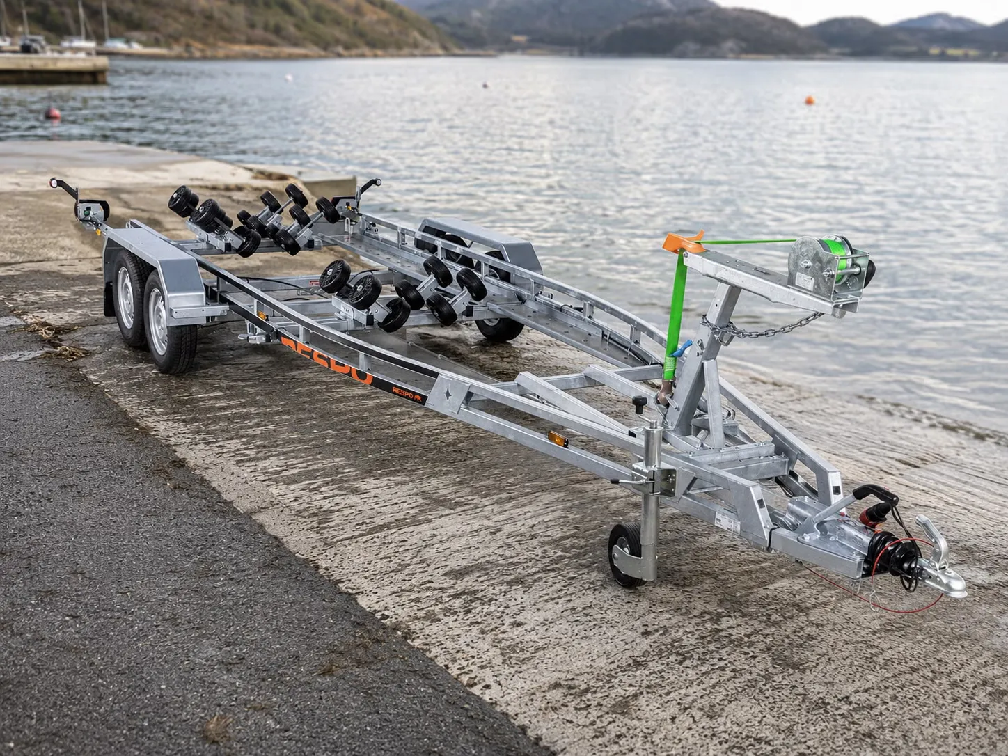 Bootsanhänger Respo 2000MR - Multiroller-System mit M+S-Bereifung – Bild 6