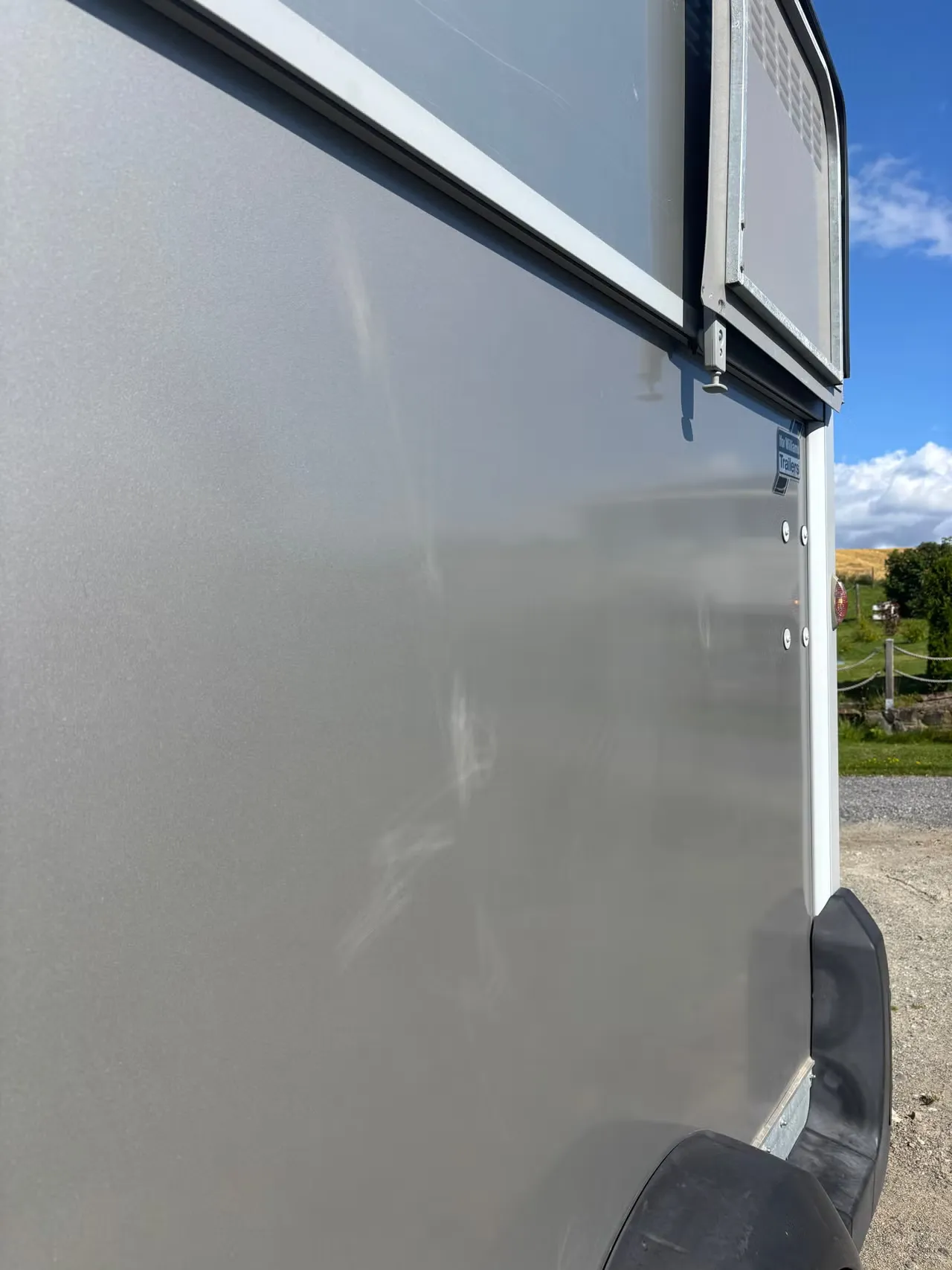 Ifor Williams HB511 Pferdeanhänger - 2 Pferde bis 17.2 hh Alu Frontausstieg 2700kg – Bild 11