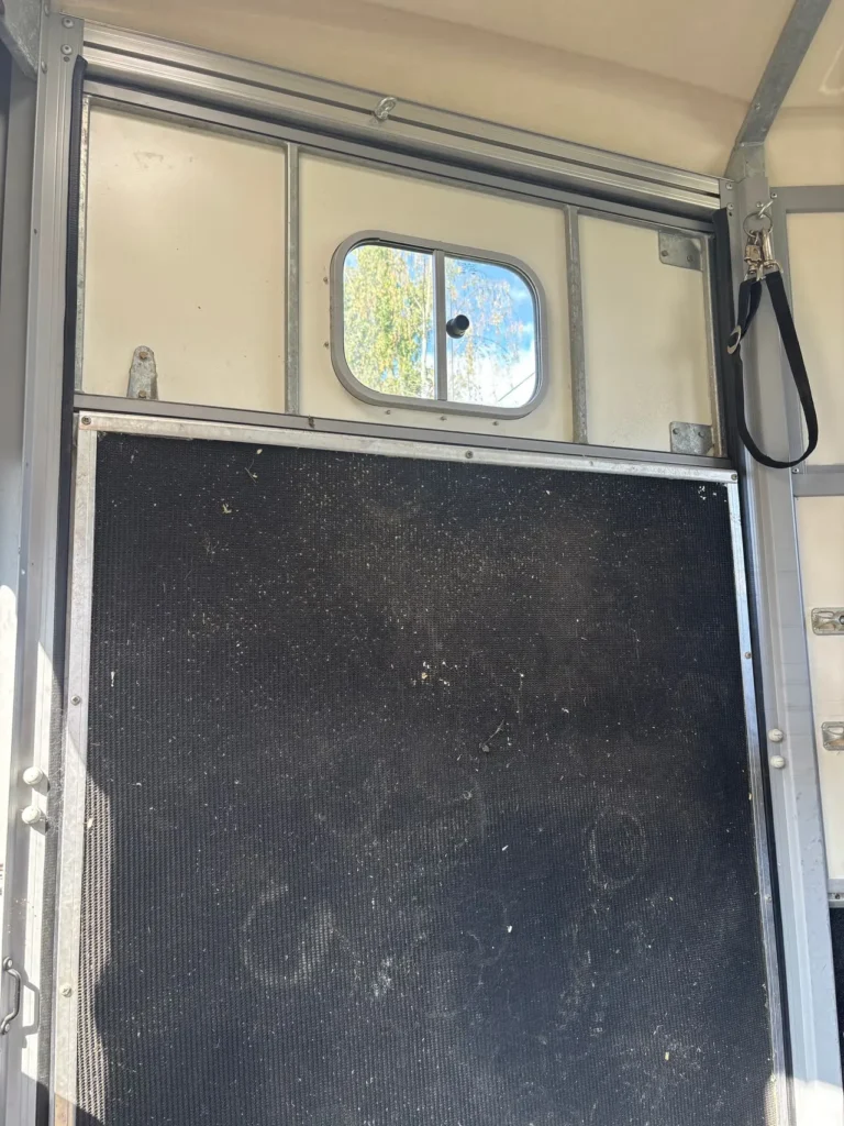 Ifor Williams HB511 Pferdeanhänger - 2 Pferde bis 17.2 hh Alu Frontausstieg 2700kg
