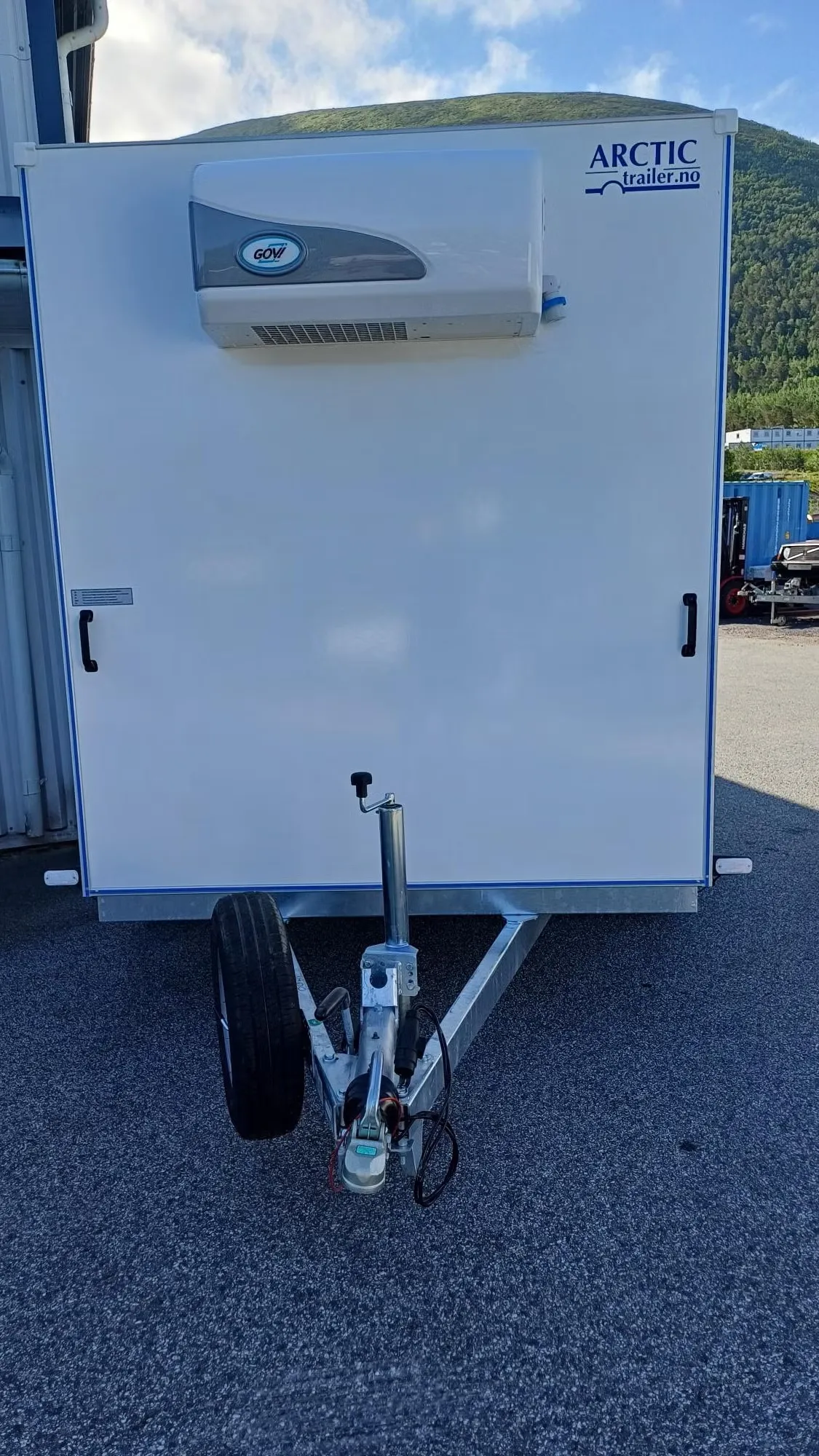 Arctic K330-2700-D Kühlanhänger - 2700kg Kühlkoffer Alu-Wannenboden GOVI 230V – Bild 8