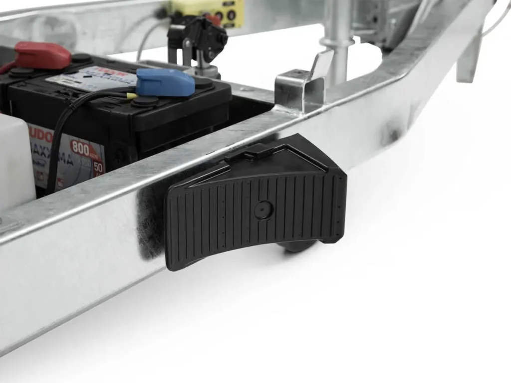 Elektro-Hydraulik-Rückwärtskipper Brenderup Serie 4000 (2.000 kg Sonderaktion)