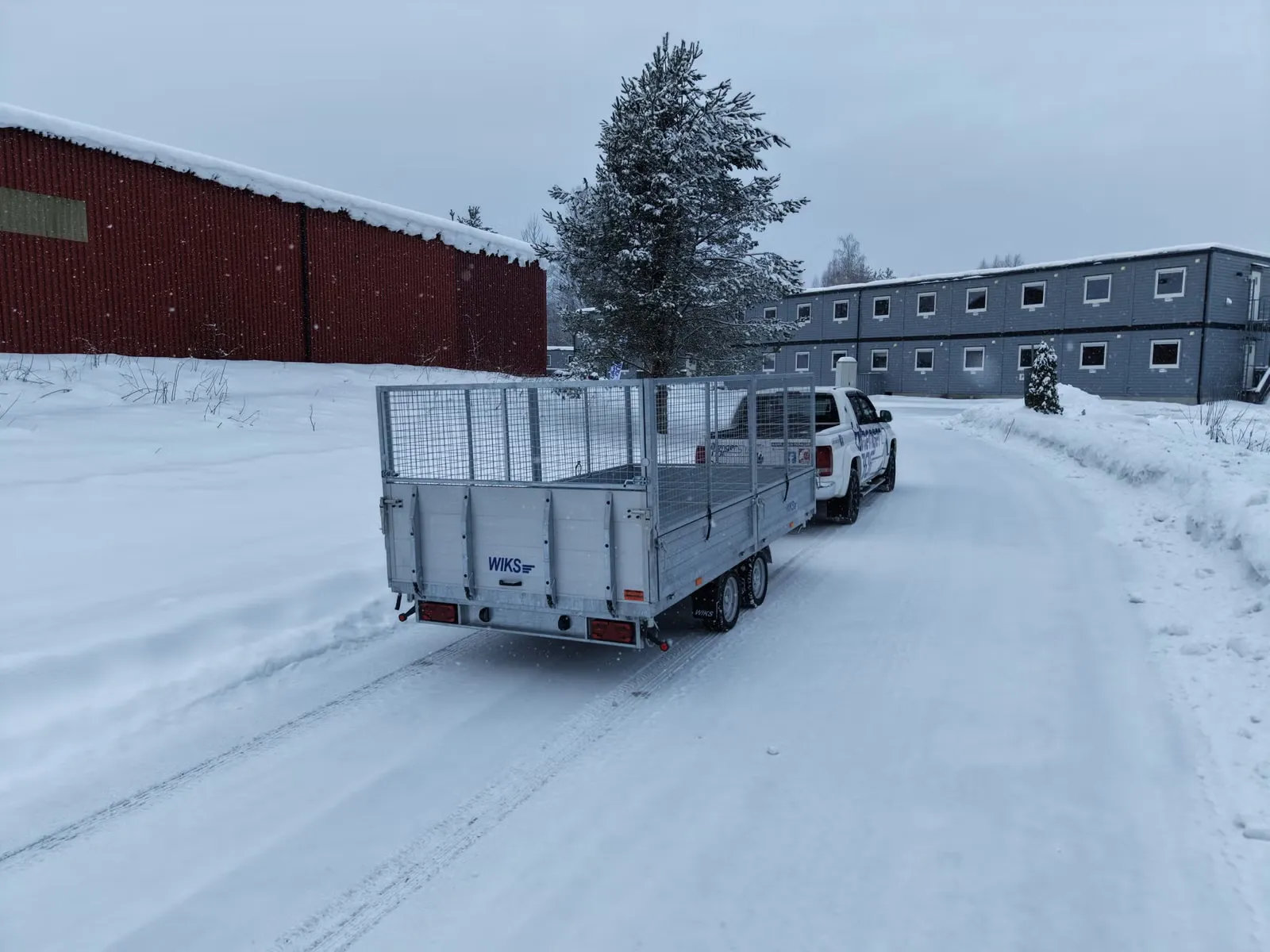 Dreiseitenkipper / Allroundtransporter Wiks Juki 35.4 (3.500 kg Schwerlast-Trailer) – Bild 2