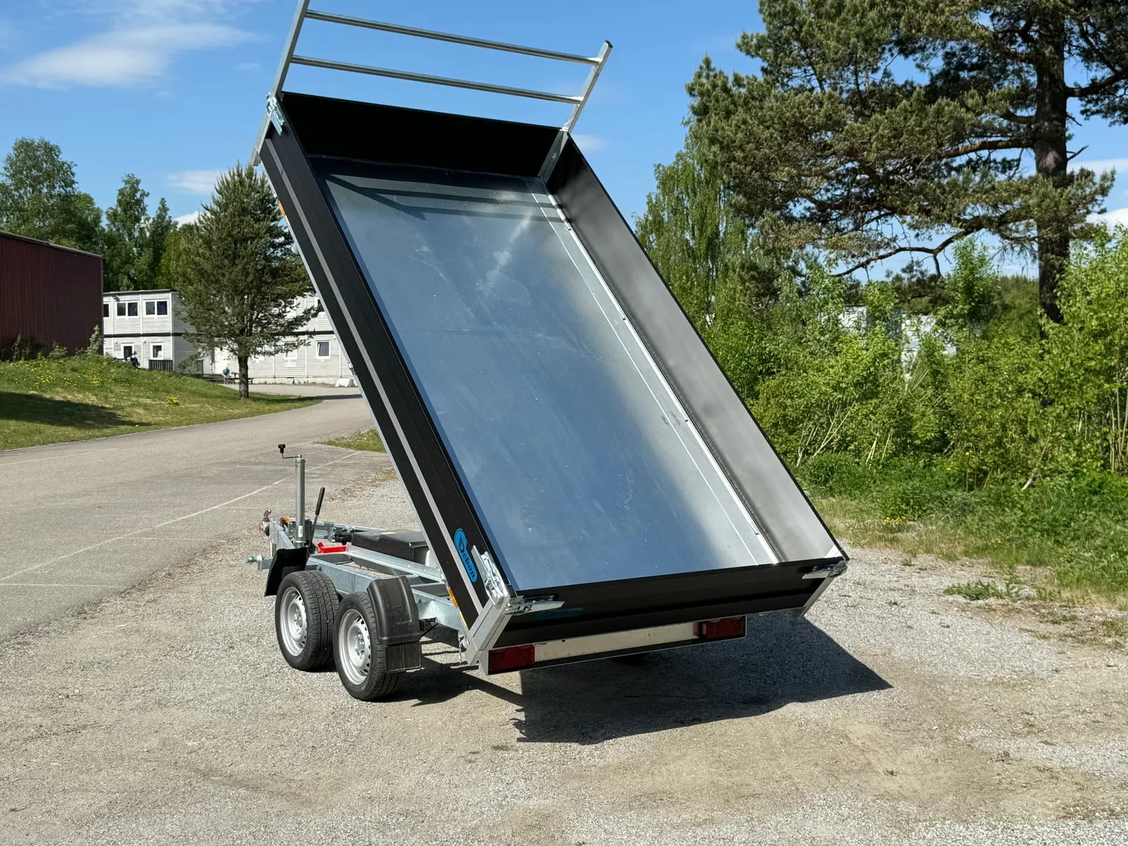 Dreiseitenkipper Debon PW3.3 - 3500 Black Edition (3.500 kg Profi-Anhänger) – Bild 1
