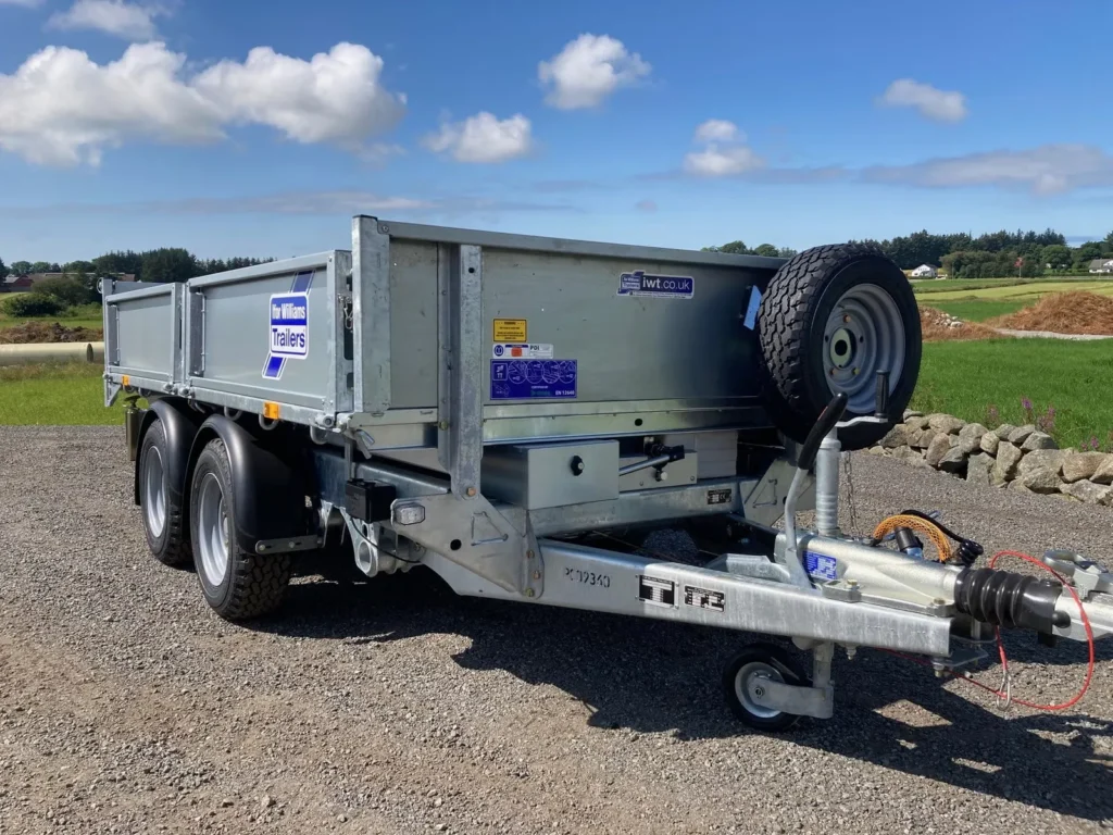 Dreiseitenkipper Ifor Williams TT3017 (3.500 kg Schwerlast-Kipper)