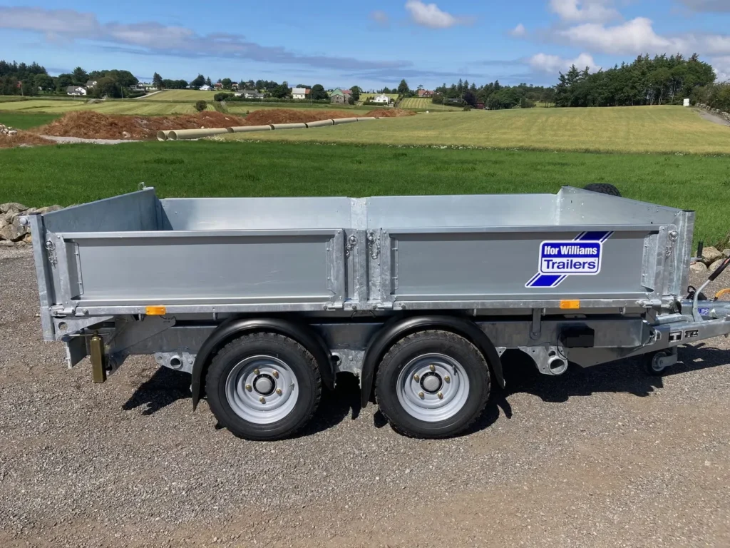 Dreiseitenkipper Ifor Williams TT3017 (3.500 kg Schwerlast-Kipper)