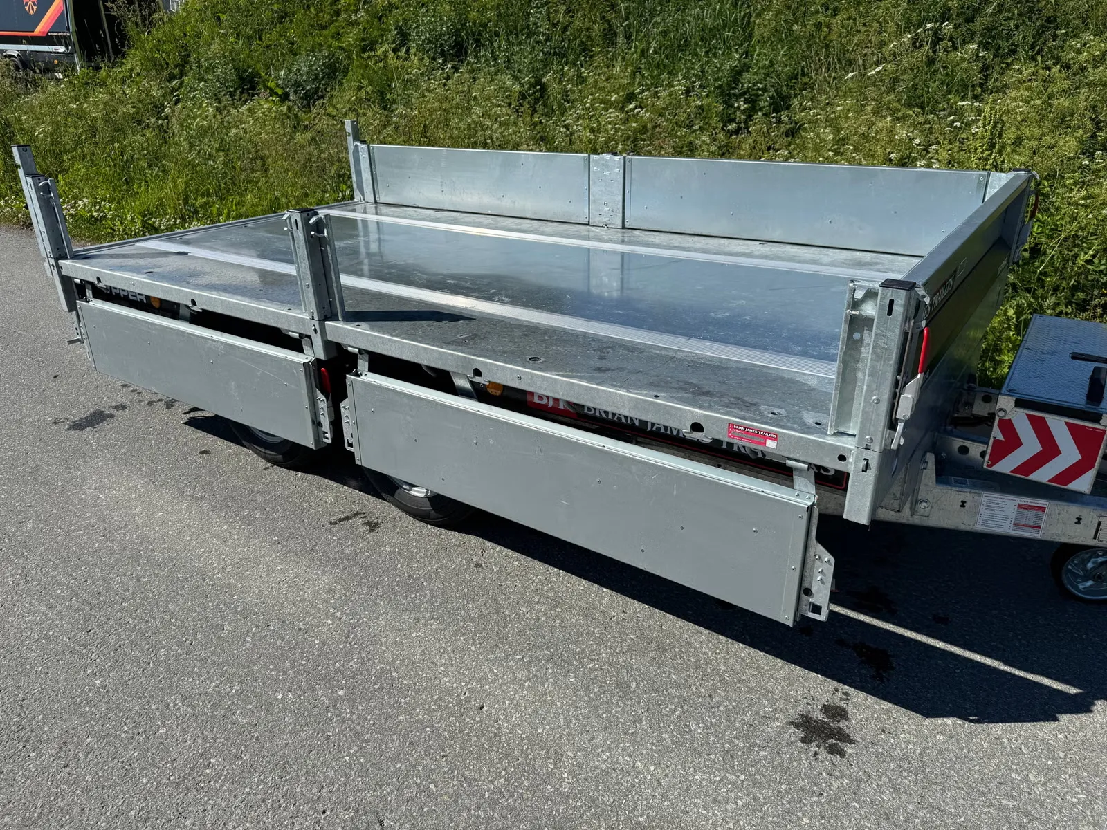 Gebrauchter Dreiseitenkipper Brian James Tipper 526-3116-27-2-13 (Guter Zustand) – Bild 6