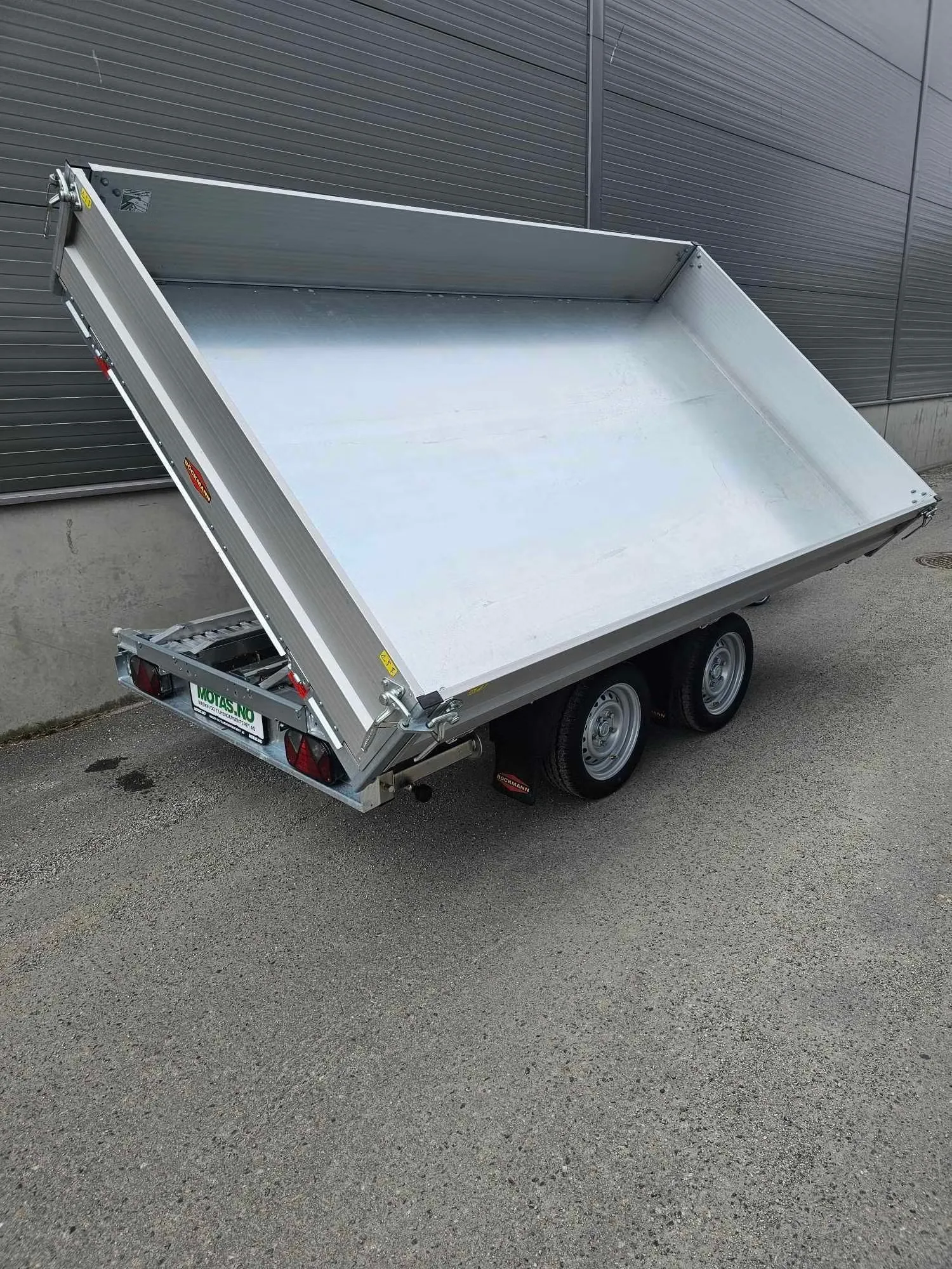 Dreiseitenkipper Böckmann DK-AL 3218/27P (2.700 kg Tandem-Kipper) – Bild 5
