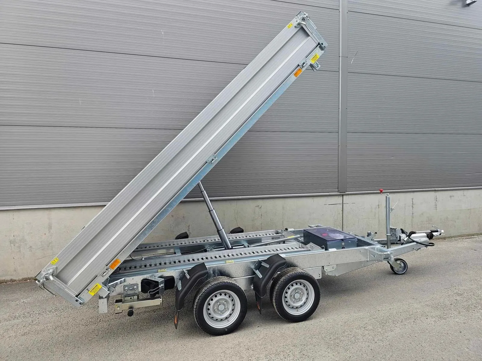 Dreiseitenkipper Böckmann DK-AL 3218/35P (3.500 kg Tandem-Kipper) – Bild 15
