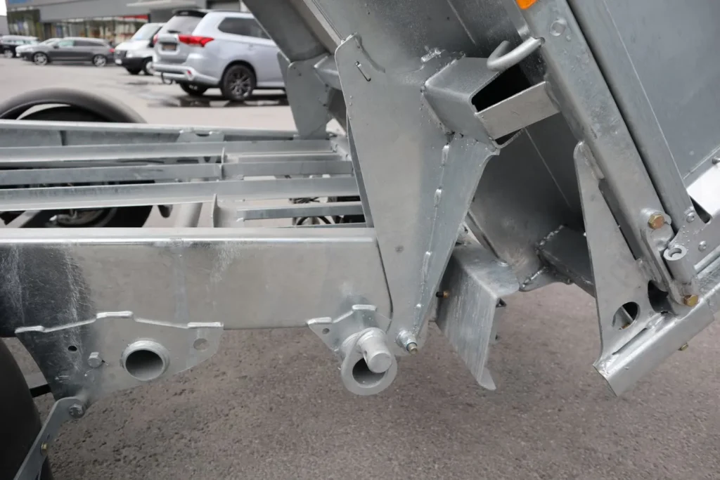 Dreiseitenkipper Ifor Williams TT 3017 (3.500 kg Schwerlast-Kipper)