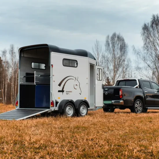 Cheval Liberté Touring Country Pferdeanhänger - 2 Pferde Aluminium Frontausstieg Sattelkammer – Bild 5