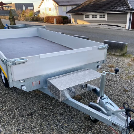 Dreiseitenkipper Eduard 3318 (2.700 – 3.500 kg Profi-Hochlader) – Bild 2