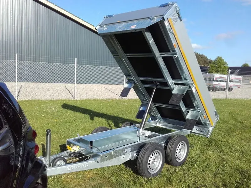 Dreiseitenkipper Eduard 3318 (2.700 – 3.500 kg Profi-Hochlader)