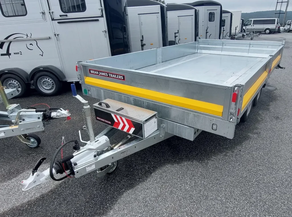 Dreiseitenkipper Brian James Tipper (Modell 526-3620-35-2-12 / 3.500 kg Tandem-Profi-Kipper)