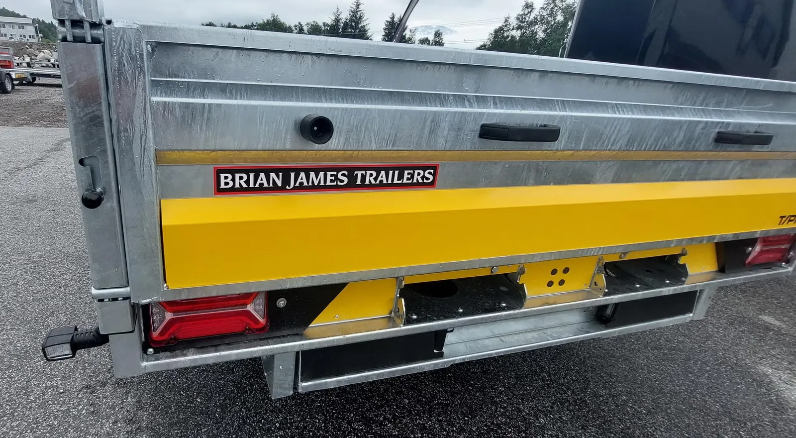 Dreiseitenkipper Brian James Tipper (Modell 526-3620-35-2-12 / 3.500 kg Tandem-Profi-Kipper) – Bild 5