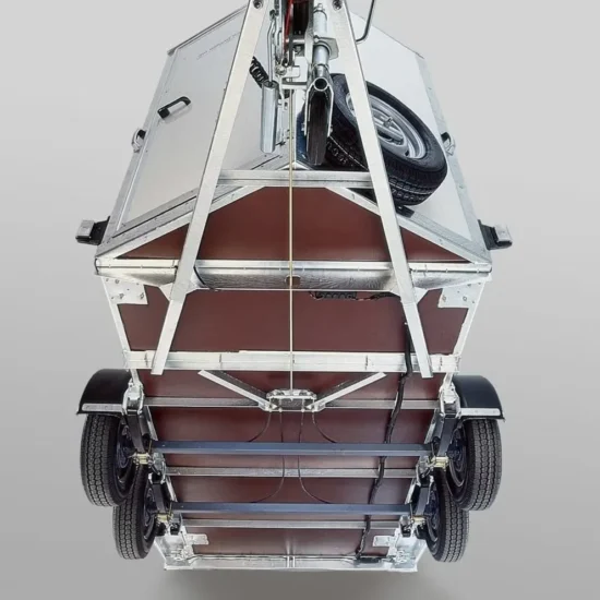 Ifor Williams BV105 Kofferanhänger - 2700kg Tandem Parabelfederung Aero-Front Kombirampe – Bild 7