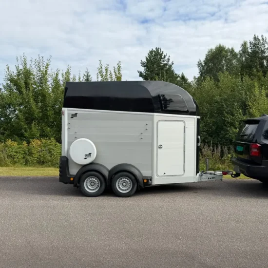 Ifor Williams HBE506 Pferdeanhänger - 2 Pferde Aluminium Blattfedern 2000kg – Bild 4