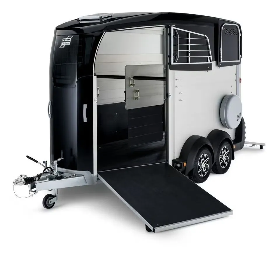 Ifor Williams HBX506 Schwarz - 2 Pferde Pferdeanhänger Vollalu Diamant-Alufelgen