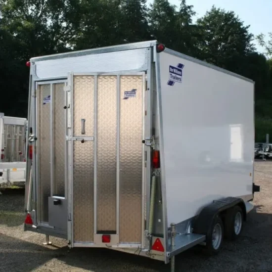 Ifor Williams BV106 Kofferanhänger - 3500kg Tandem Parabelfederung Aero-Front 12-Zoll – Bild 2