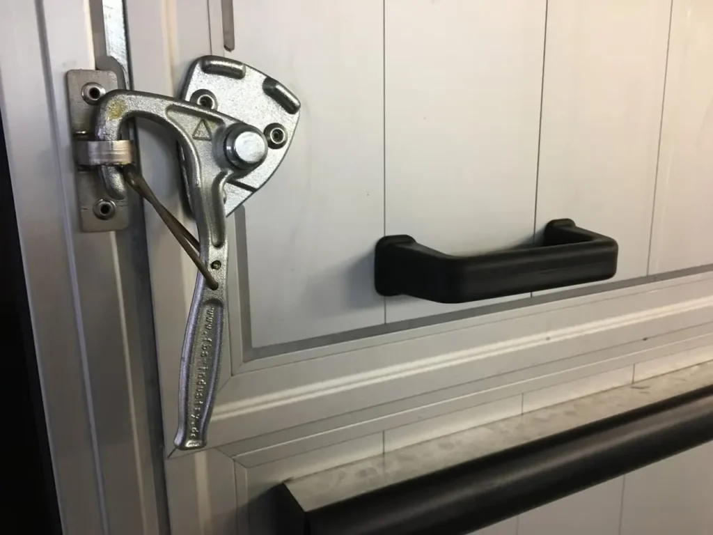 Cheval Liberté Touring Country - 2 Pferde Aluminium Frontausstieg Pullman2 Fahrwerk