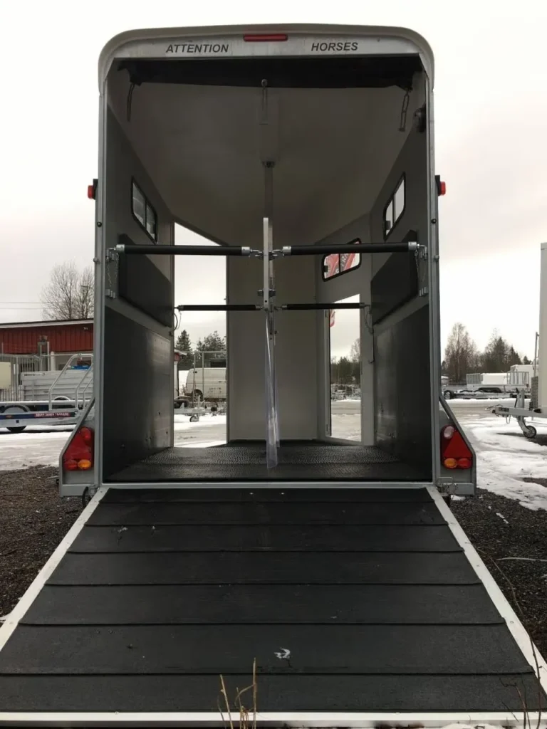 Cheval Liberté Touring Country - 2 Pferde Aluminium Frontausstieg Pullman2 Fahrwerk