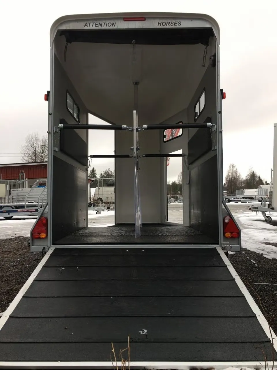 Cheval Liberté Touring Country - 2 Pferde Aluminium Frontausstieg Pullman2 Fahrwerk – Bild 13