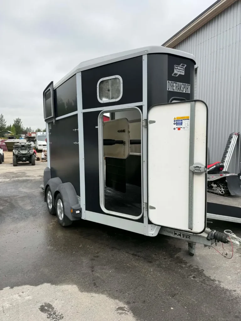 Ifor Williams HB Pferdeanhänger - 2 Pferde Aluminium Kamera Seitentür Flügeltüren