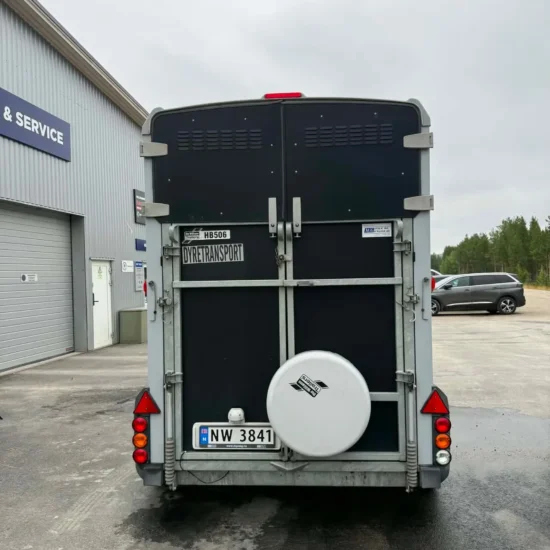 Ifor Williams HB Pferdeanhänger - 2 Pferde Aluminium Kamera Seitentür Flügeltüren – Bild 2