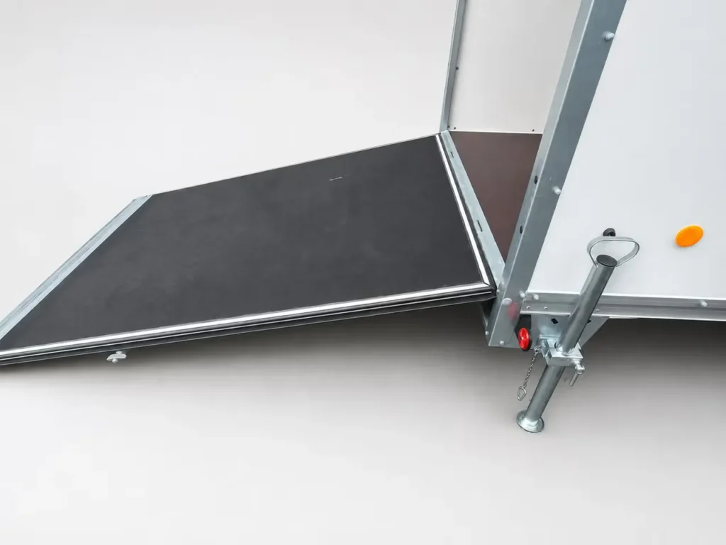 Böckmann KT 3515/27 H Kofferanhänger - 2700kg Tandem Flügel-Hecktür Poly-Dach Stehhöhe
