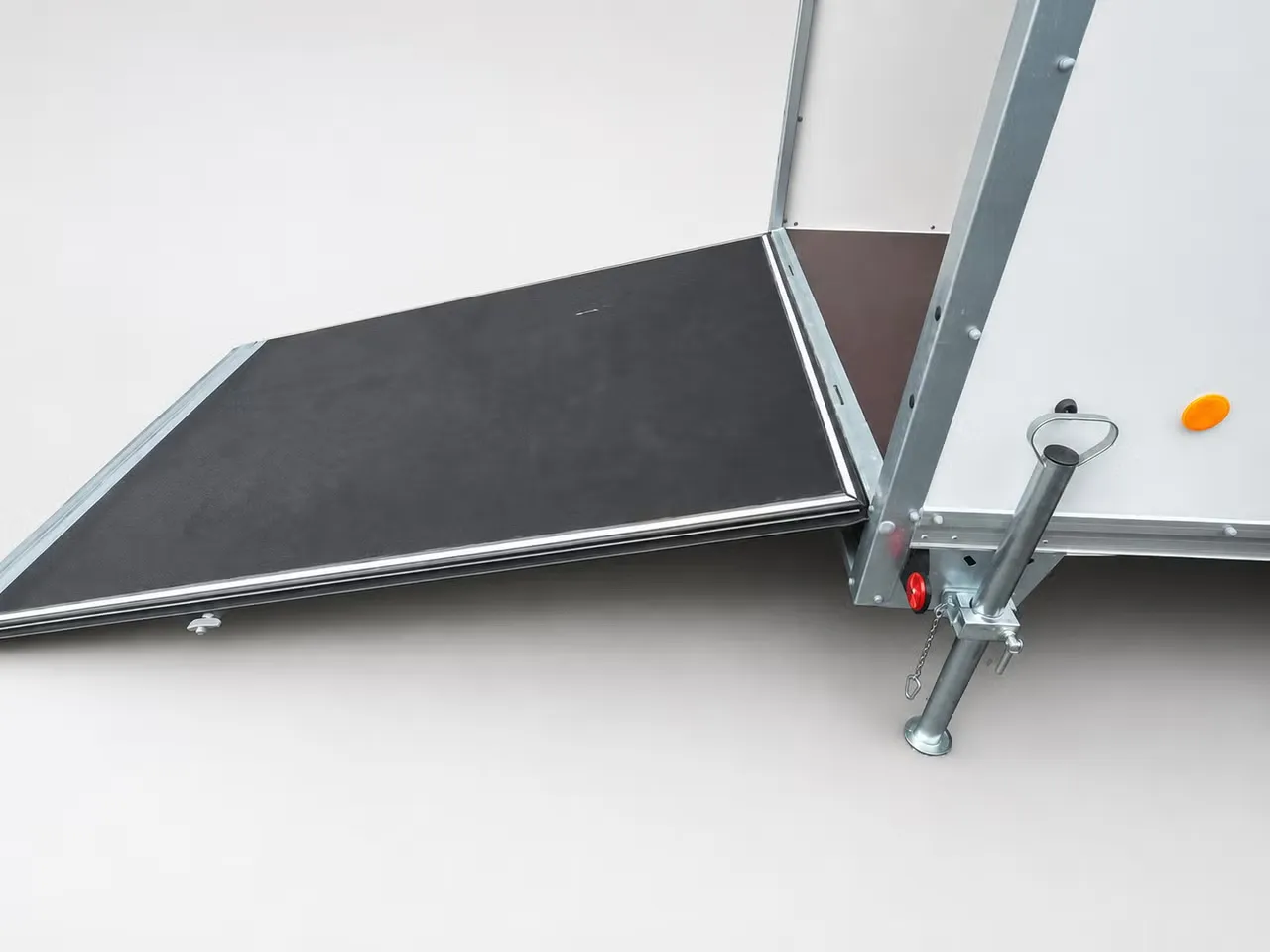 Böckmann KT 3515/27 H Kofferanhänger - 2700kg Tandem Flügel-Hecktür Poly-Dach Stehhöhe – Bild 8