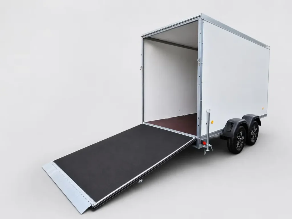 Böckmann KT 3515/27 H Kofferanhänger - 2700kg Tandem Flügel-Hecktür Poly-Dach Stehhöhe