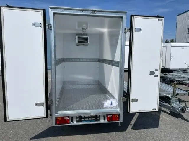 Arctic K-250-1350-D Kühlanhänger - 1350kg 1-Achser Standkühlung Alu-Wannenboden 230V