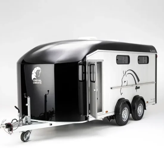 Cheval Liberté Islandic Pferdeanhänger - 4-6 Islandpferde Schräglader Pullman2 Sattelkammer 3500kg – Bild 1