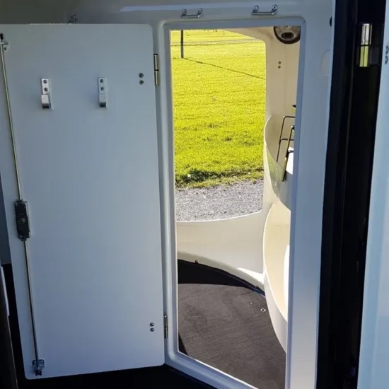 Böckmann Big Master WCF Pferdeanhänger - 2 Pferde Voll-GFK WCF-Fahrwerk XXL-Sattelkammer 2400kg – Bild 6