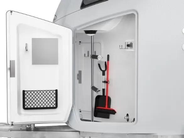 Böckmann Master WCF Pferdeanhänger - 2 Pferde Voll-GFK WCF-Fahrwerk Sattelkammer 2400kg