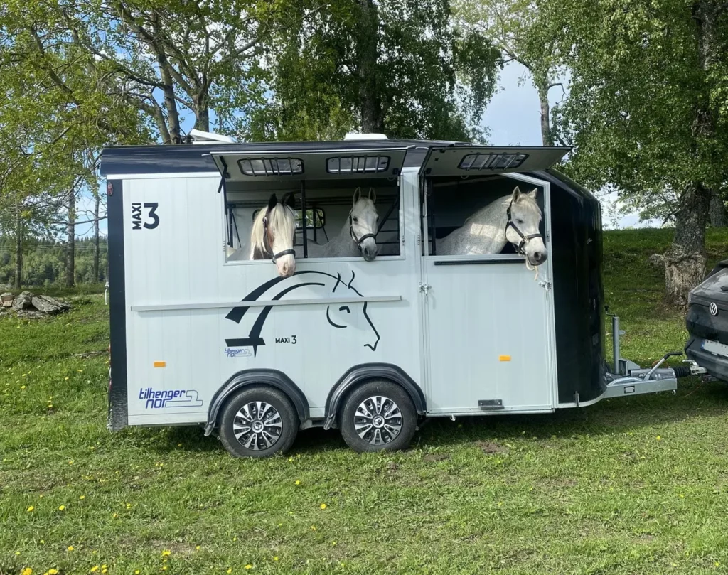 Cheval Liberté MAXI 3 Living - 3 Pferde Anhänger Wohnbereich Pullman2 Alu 3500kg