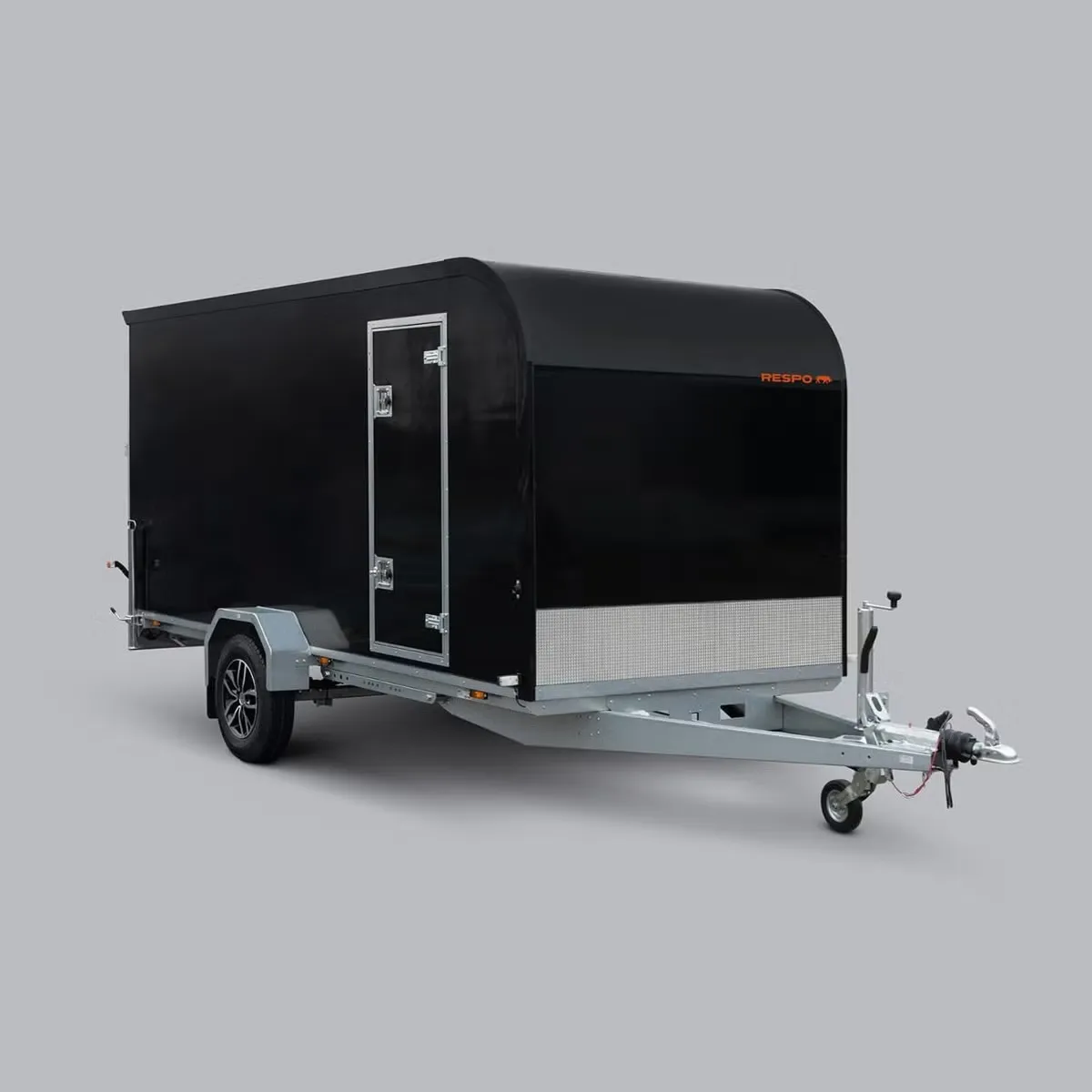 Respo Kofferanhänger 1500kg Isolierte Box - Dieselheizung 240V Rampe Blattfederung LED – Bild 1