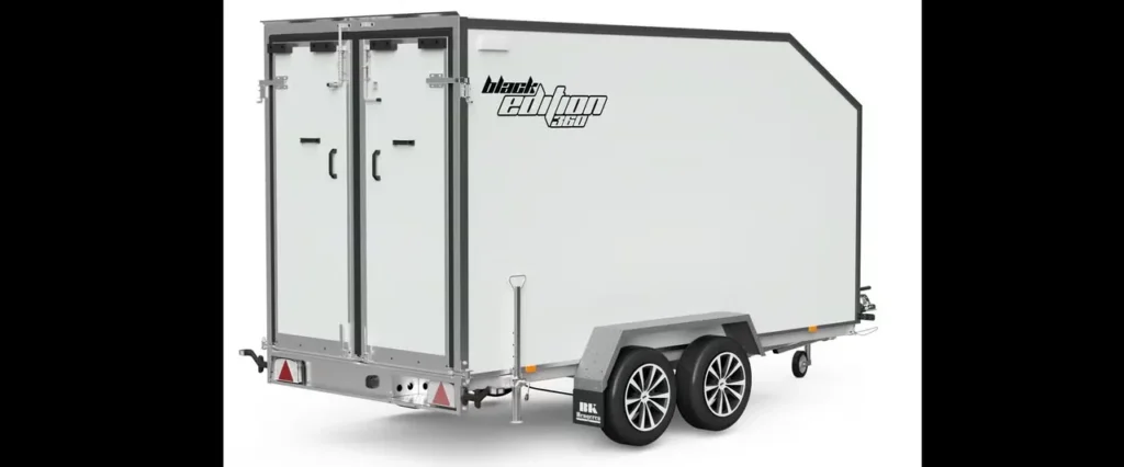 BK Hengeren PLC 2736 Kofferanhänger - 2700kg Tandem Schräge Front Wabenplatte LED Kombirampe