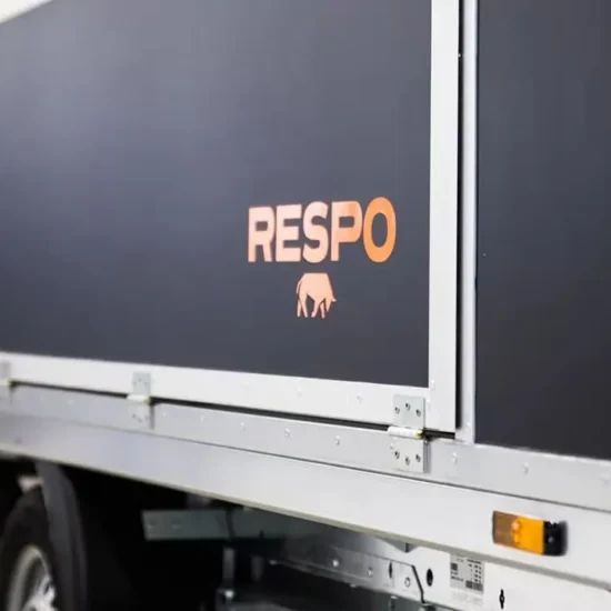 Respo 610 Messeanhänger - 2000kg Tandem Verkaufsanhänger Isoliert 230V LED Showroom – Bild 5