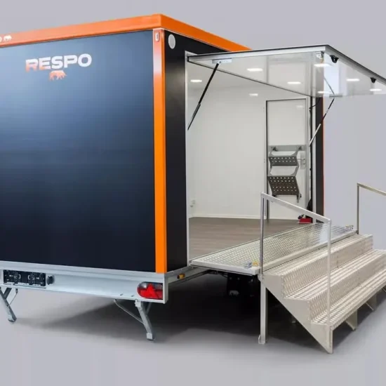 Respo 610 Messeanhänger - 2000kg Tandem Verkaufsanhänger Isoliert 230V LED Showroom – Bild 3