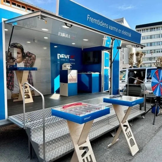 Respo 610 Messeanhänger - 2000kg Tandem Verkaufsanhänger Isoliert 230V LED Showroom – Bild 8