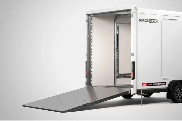 Brian James Race Box Geschlossener Autotransporter
