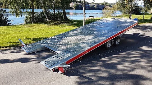 TEMA Tellus Pluss 3 aksling 3500kg – Kippbarer Autotransporter mit Aluboden – 3500 kg Nutzlast