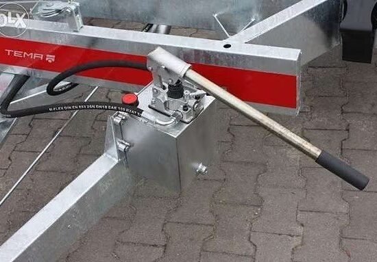 TEMA Tellus Pluss 3 aksling 3500kg – Kippbarer Autotransporter mit Aluboden – 3500 kg Nutzlast – Bild 6